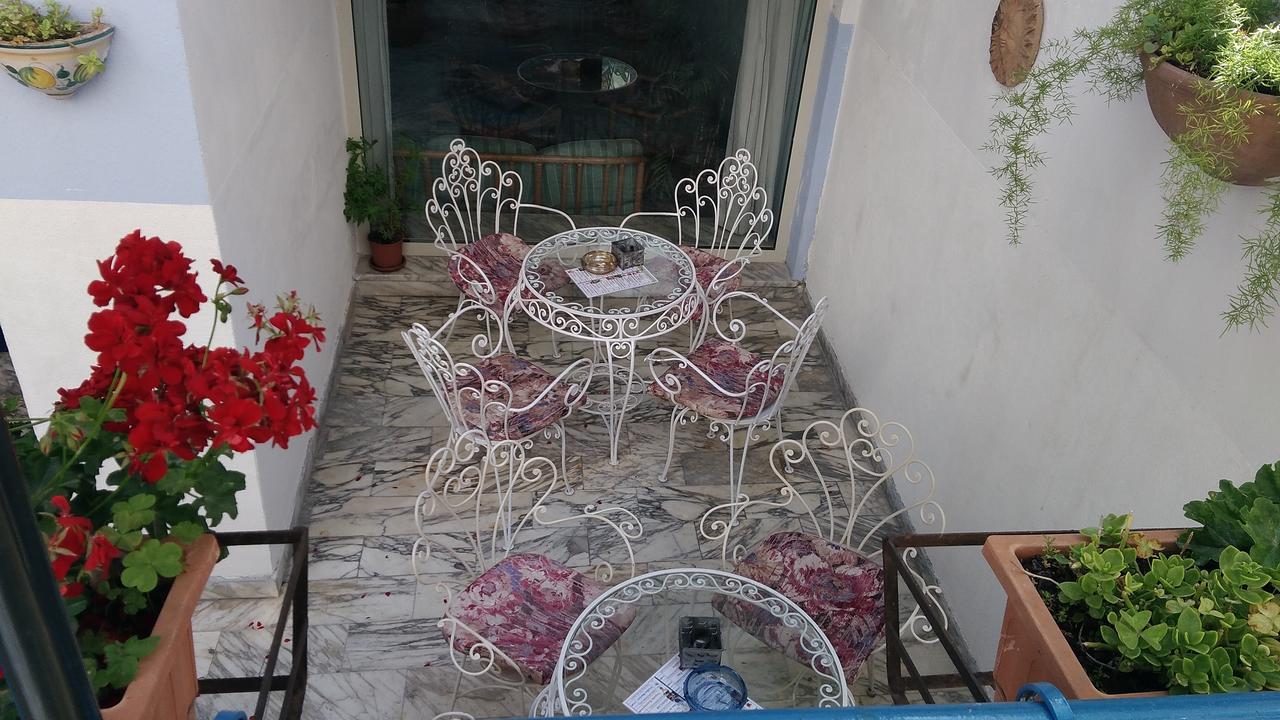 Villa Athena Giardini Naxos Eksteriør billede